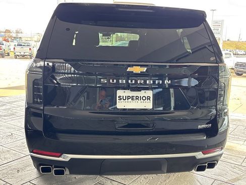 New 2026 Chevrolet Suburban High Country image 3