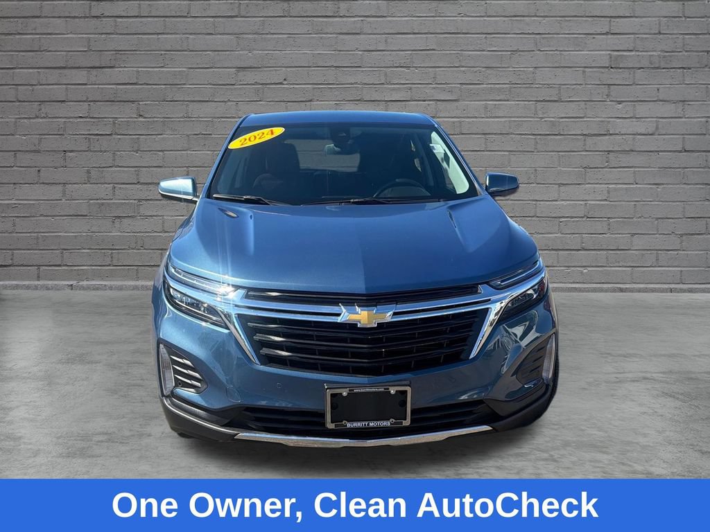 Used 2024 Chevrolet Equinox LT AWD/4WD image 2