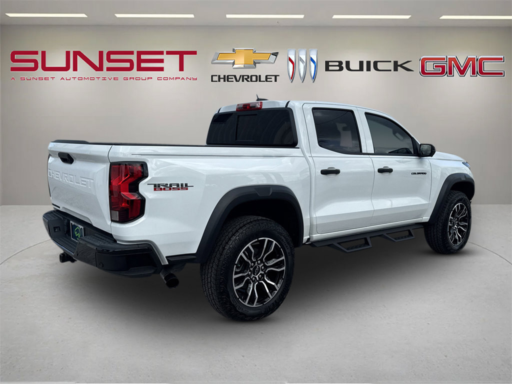 Certified 2024 Chevrolet Colorado Trail Boss AWD/4WD image 4