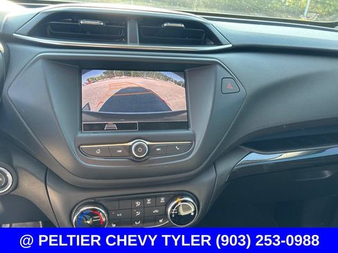 Used 2022 Chevrolet TrailBlazer LT FWD image 14