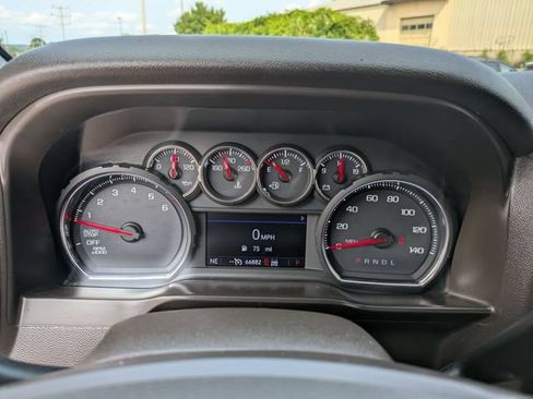 Used 2019 Chevrolet Silverado 1500 LT Trail Boss AWD/4WD image 12