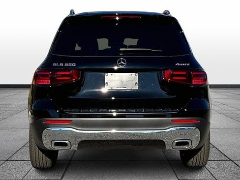 New 2026 Mercedes-Benz GLB 250 4MATIC image 5