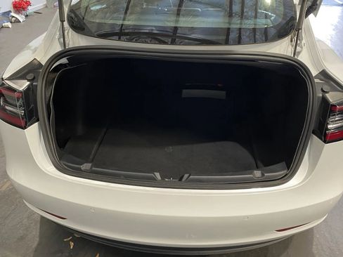 Used 2020 Tesla Model 3 Standard Range Plus image 8