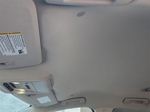 Used 2023 Buick Enclave Essence w/ Sound and Sites Package image 20