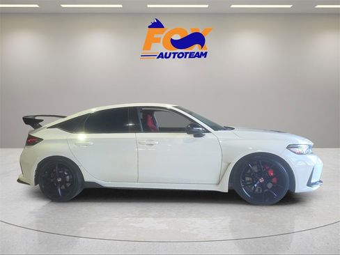Used 2023 Honda Civic Type R image 6