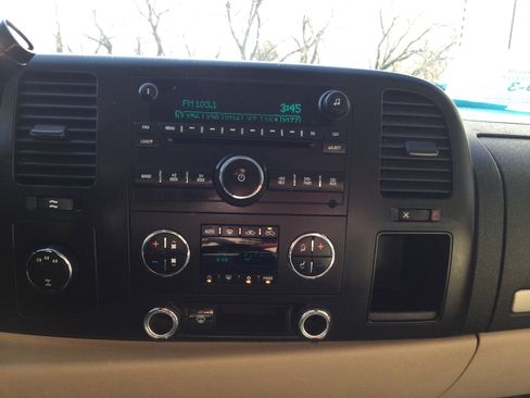 Used 2007 GMC Sierra 2500 SLE w/ SLE2 Audio Package image 10