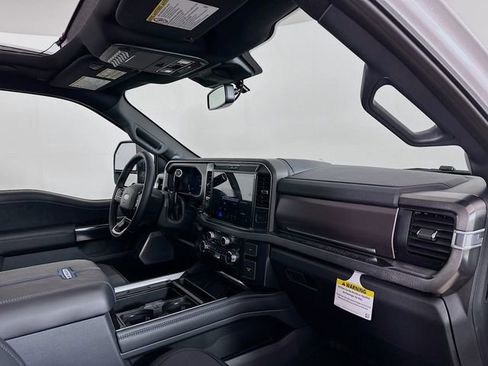 New 2026 Ford F450 Platinum w/ FX4 Off-Road Package image 31