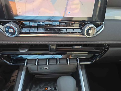 New 2026 Chevrolet Colorado LT w/ LT Convenience Package image 17