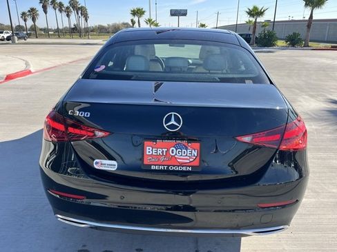 Used 2025 Mercedes-Benz C 300 Sedan image 5