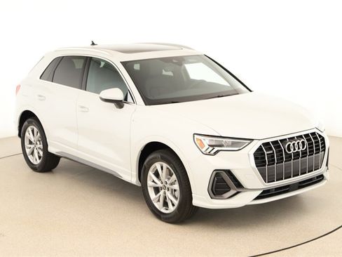 New 2025 Audi Q3 2.0T Premium image 31