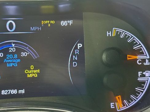 Used 2018 Jeep Grand Cherokee Trailhawk AWD/4WD image 14
