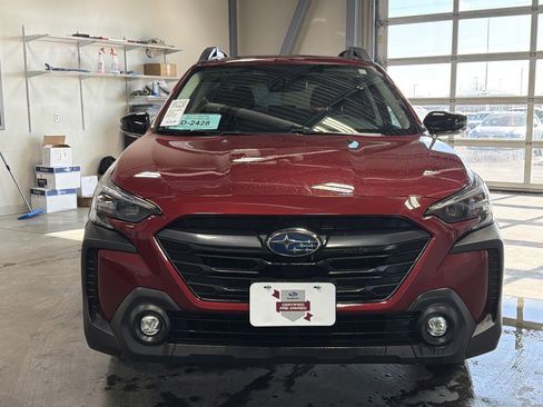 Certified 2025 Subaru Outback Premium w/ Popular Package #1A image 2