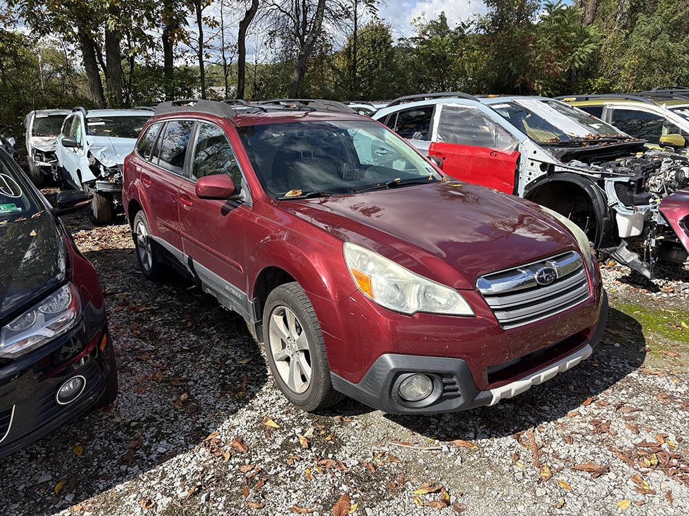 Used 2013 Subaru Outback 2.5i Limited AWD/4WD image 4