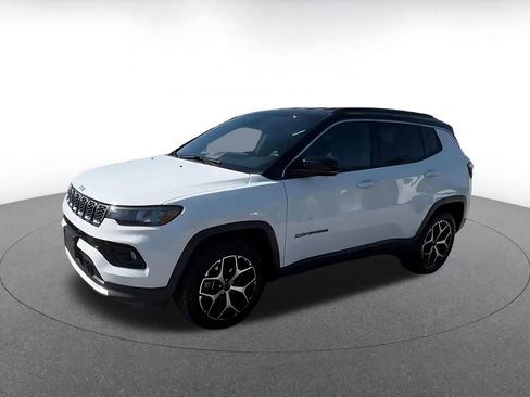 Used 2025 Jeep Compass Limited AWD/4WD image 8