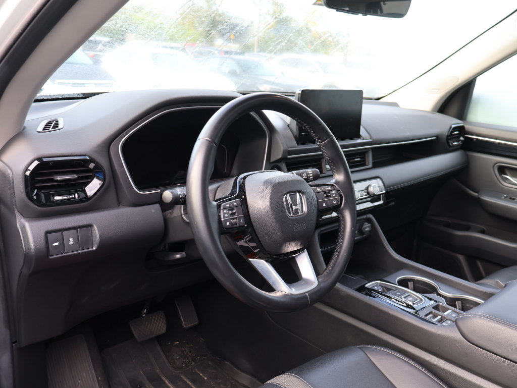Used 2024 Honda Pilot Touring image 9