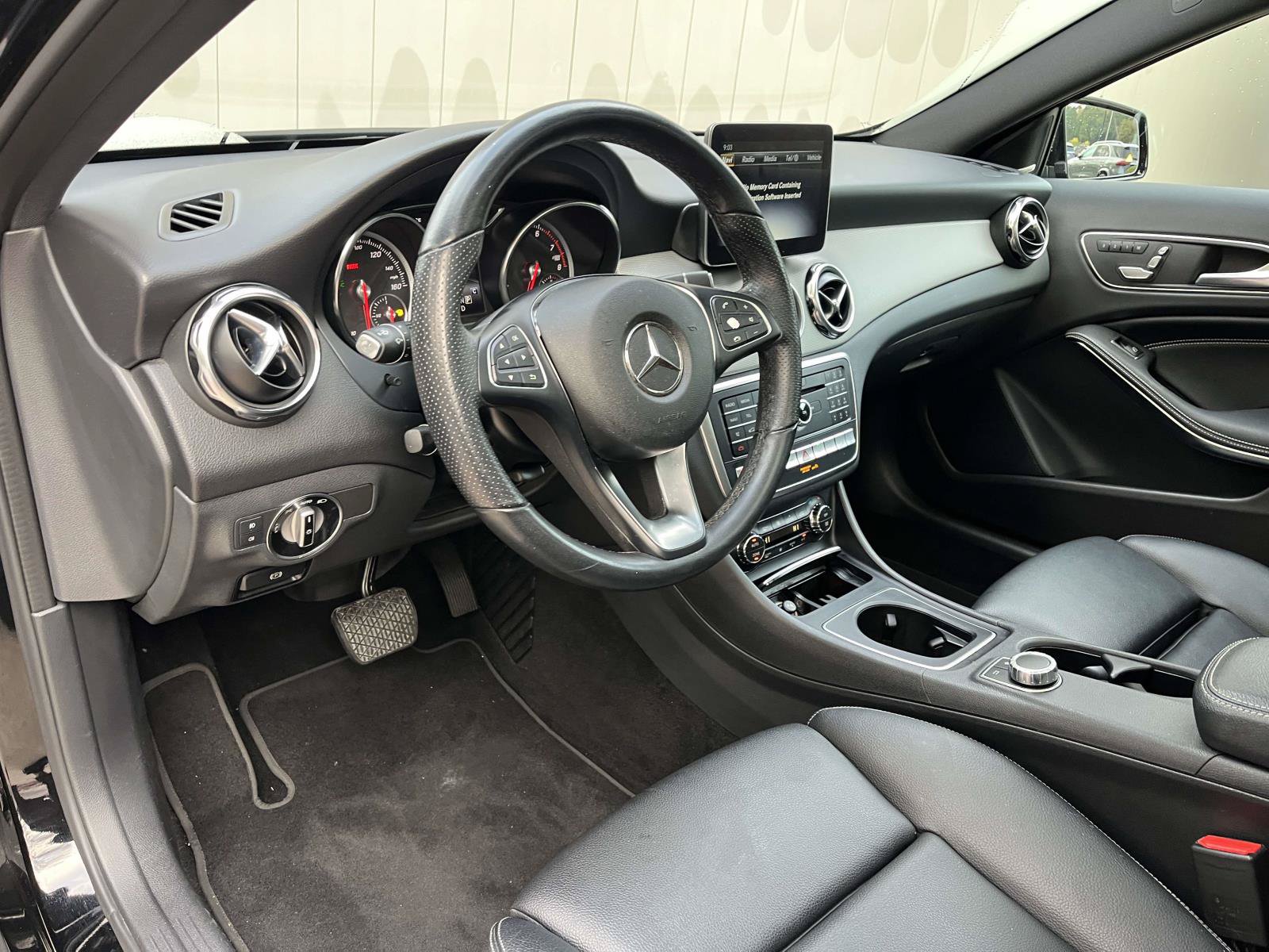 Used 2019 Mercedes-Benz GLA 250 4MATIC image 48