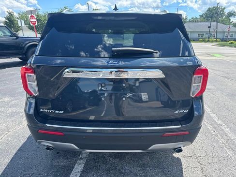 Certified 2023 Ford Explorer Limited w/ Equipment Group 301A AWD/4WD image 11