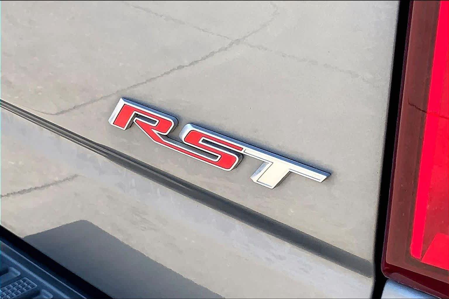 Used 2020 Chevrolet Silverado 1500 RST AWD/4WD image 10