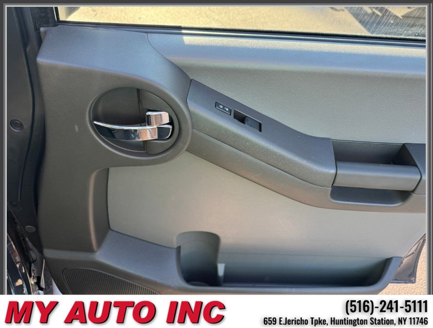 Used 2014 Nissan Xterra S w/ Value Package AWD/4WD image 28
