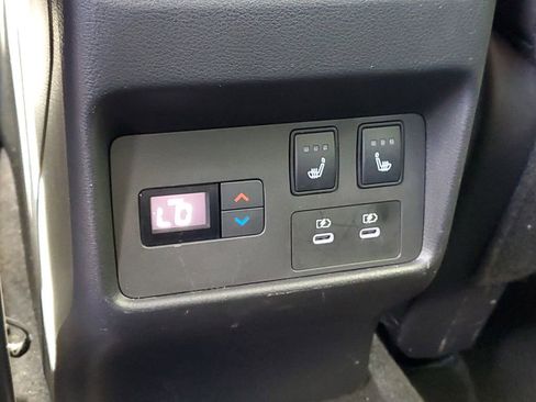 Used 2024 Nissan Rogue Platinum w/ Platinum Premium Package AWD/4WD image 29