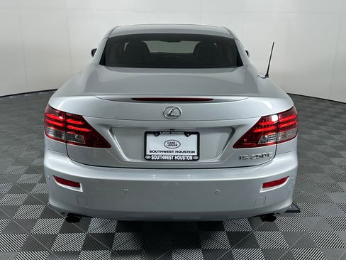 Used 2015 Lexus IS 250C image 10