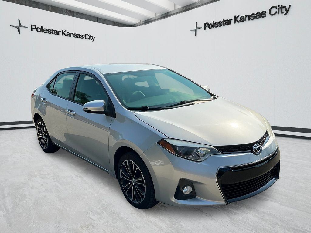 Used 2014 Toyota Corolla S FWD image 2