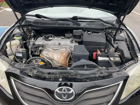 Used 2011 Toyota Camry LE image 22