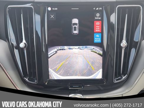 Certified 2024 Volvo XC60 B5 Core w/ Protection Package Premier AWD/4WD image 15