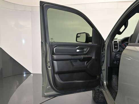 New 2026 RAM 1500 4x4 Crew Cab image 10