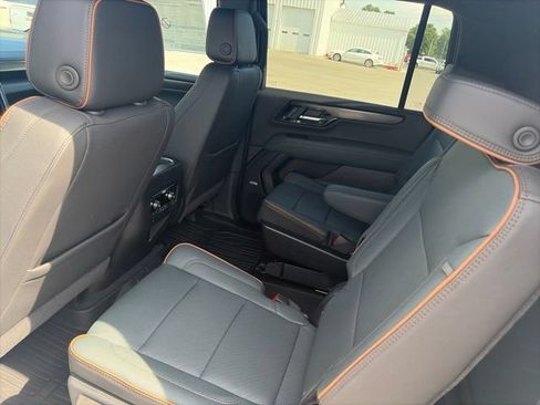 New 2026 GMC Yukon XL AT4 w/ AT4 Premium Package AWD/4WD image 11