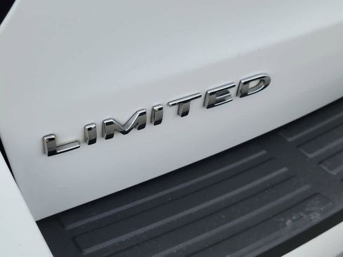 Used 2023 Ford Expedition Max Limited image 5