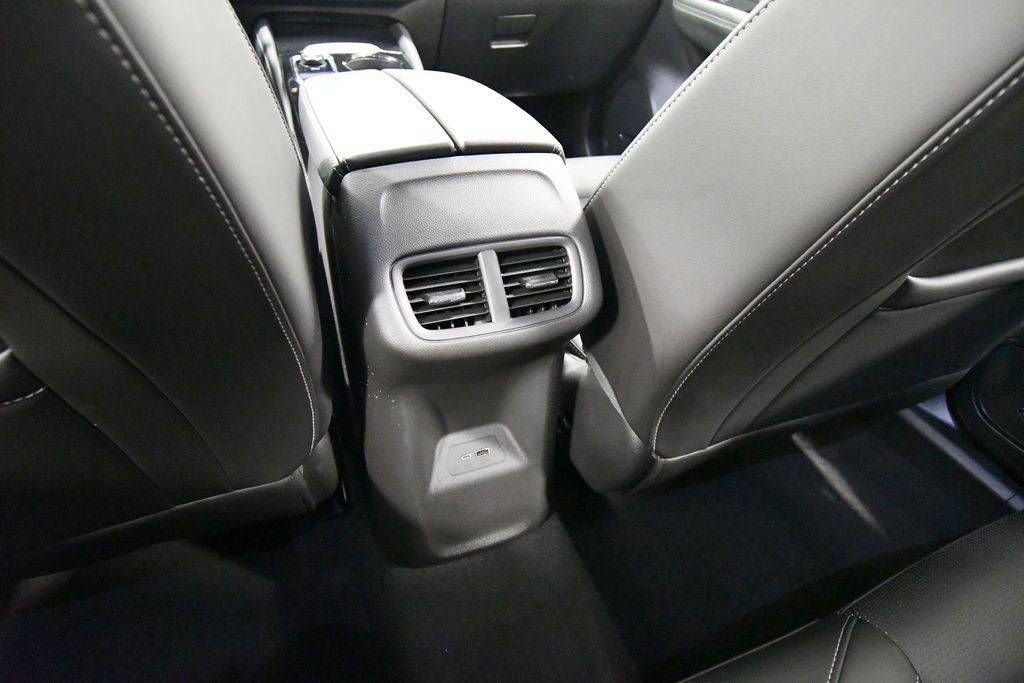 Used 2024 Buick Envision Preferred AWD/4WD image 16