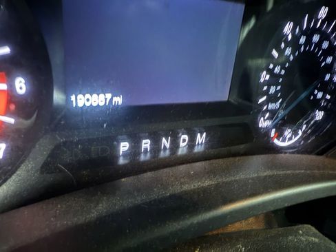 Used 2015 Ford Expedition EL XLT image 7