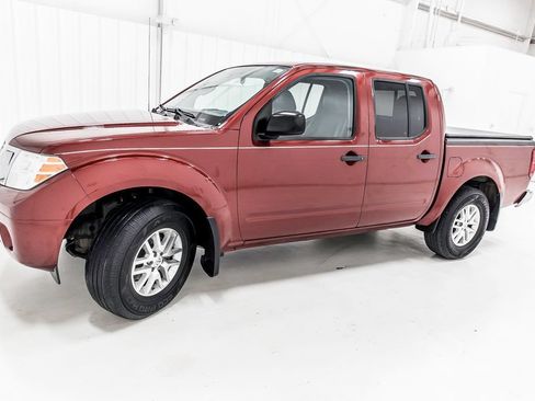 Used 2019 Nissan Frontier SV RWD image 3