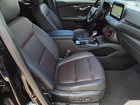 Used 2025 Chevrolet Blazer RS FWD image 43