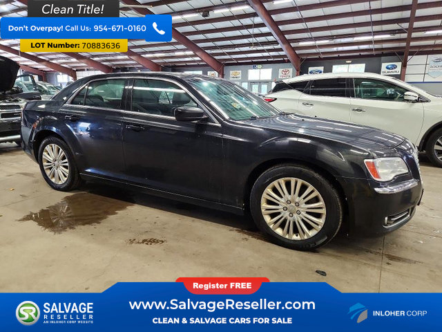 Used 2013 Chrysler 300 AWD w/ Driver Convenience Group image 5