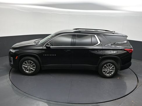 Used 2024 Chevrolet Traverse LT FWD image 17