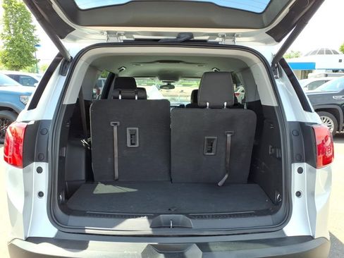 Used 2018 GMC Acadia SLE w/ LPO, Protection Package FWD image 8