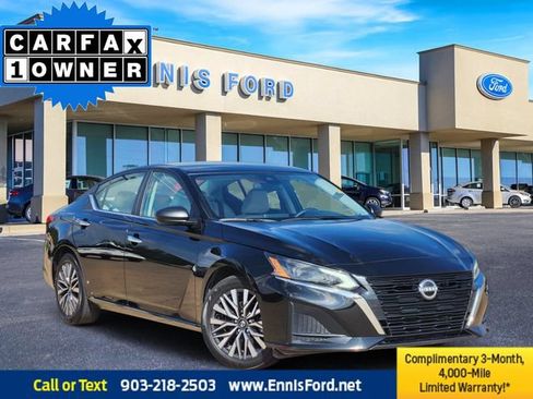 Used 2025 Nissan Altima 2.5 SV FWD image 1