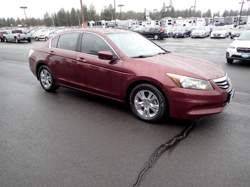 Used 2011 Honda Accord LX-P image 7