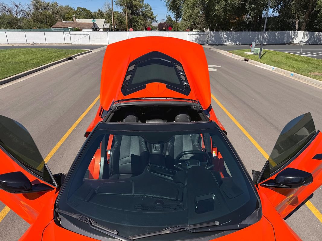 Used 2021 Chevrolet Corvette Stingray Premium Cpe w/ Z51 Performance Package RWD image 35