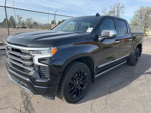 Used 2023 Chevrolet Silverado 1500 High Country w/ High Country Premium Package image 3