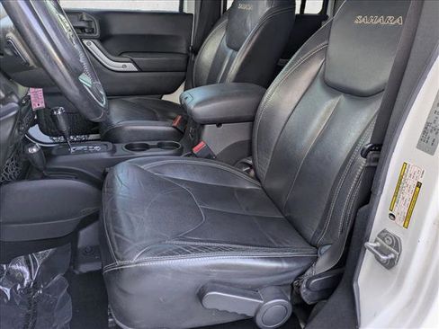 Used 2016 Jeep Wrangler Unlimited Sahara w/ Dual Top Group image 14