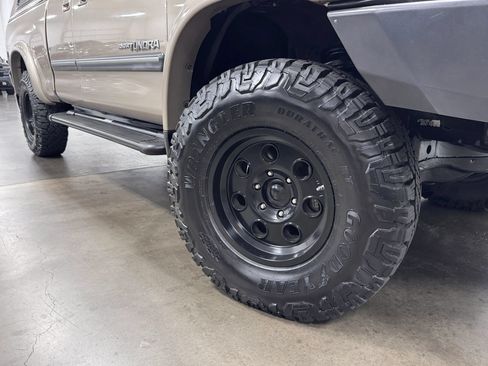Used 2006 Toyota Tundra SR5 AWD/4WD image 16
