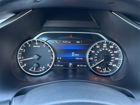 Used 2022 Nissan Murano SV w/ SV Midnight Edition Package image 17