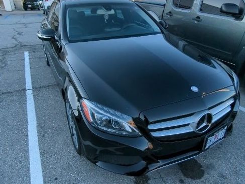 Used 2015 Mercedes-Benz C 300 4MATIC Sedan image 6