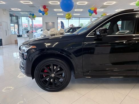Used 2017 Volvo XC90 T6 Momentum w/ Vision Package AWD/4WD image 6