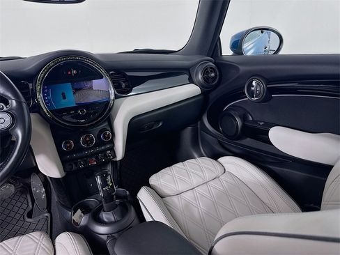 Certified 2023 MINI Cooper S w/ Signature Upholstery Package image 23