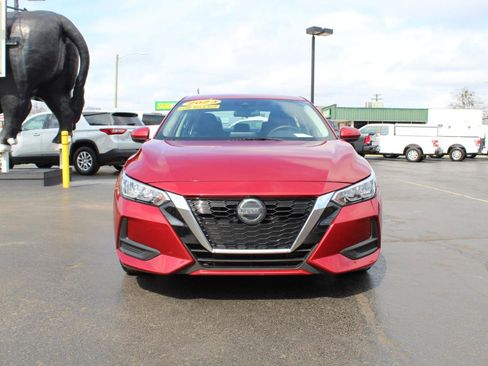 Used 2023 Nissan Sentra SV image 2