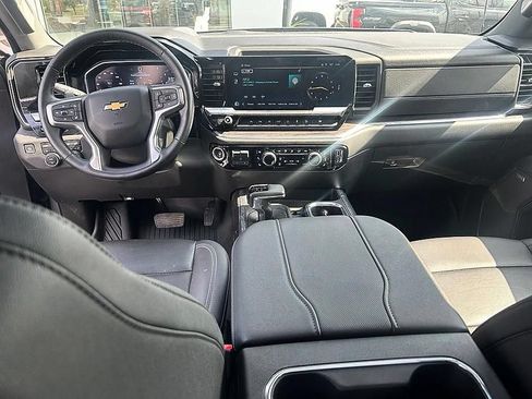 Used 2023 Chevrolet Silverado 1500 LTZ w/ LTZ Premium Package AWD/4WD image 19